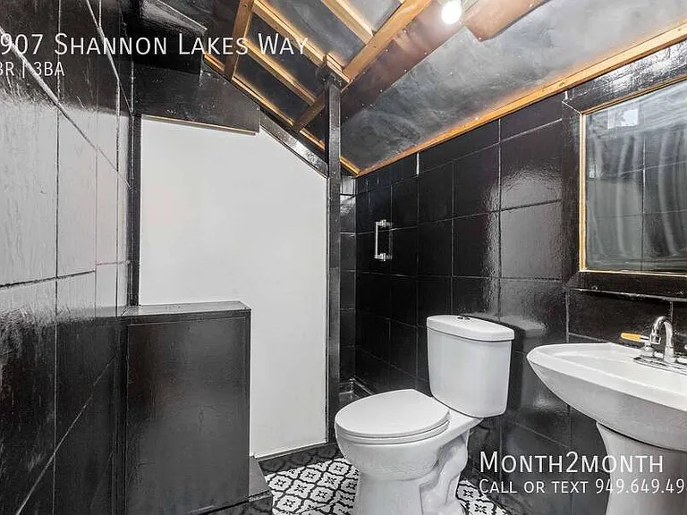 7907 Shannon Lakes Way — Photo 28