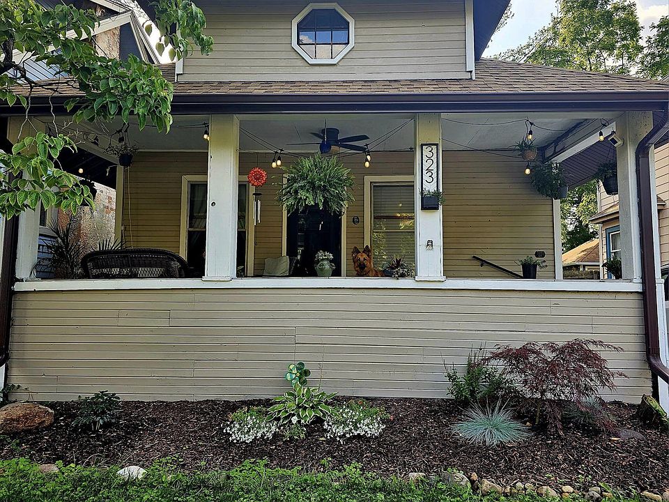 1st image of 323 N Clemens Ave