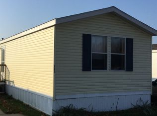 507 Railside Dr, Syracuse, IN 46567