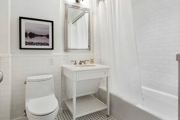 Rented by Level Group | media 15