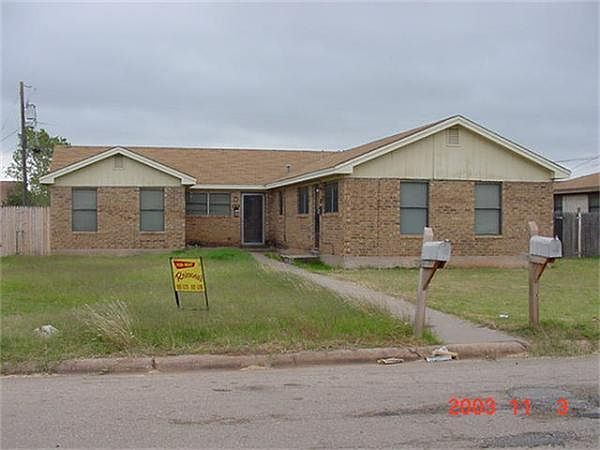 1st image of 711 Chaparral Cir
