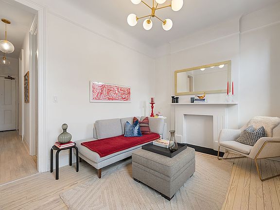 2nd image of 231 W 21st St APT 5C