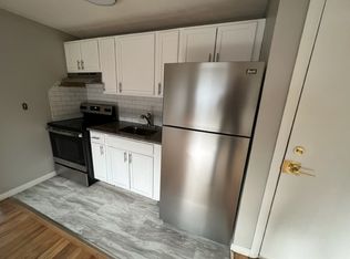 16 Crosby St APT B2, East Hartford, CT 06118