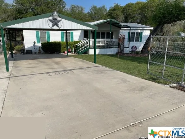 22607 Hickory Shadow, Elmendorf, TX 78112
