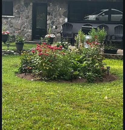 4th image of 2551 Yearley Rd