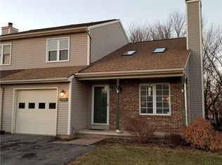 5704 Running Brook Rd, Farmington, NY 14425