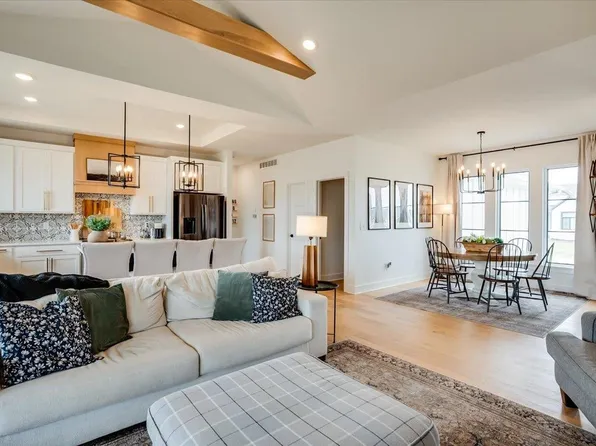 2604 Pebble Ct, Andover, KS 67002