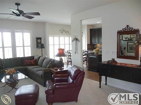 sandlake liv2.jpg