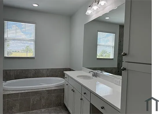 16475 Capilano Ct — Photo 33