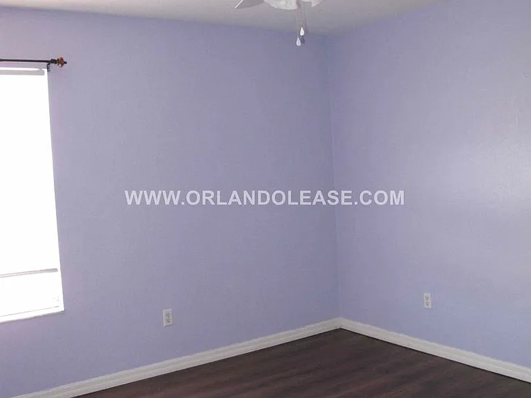 925 Torrey Pine Dr — Photo 12