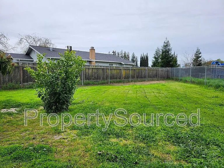 1944 Hickock Ct — Photo 16