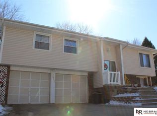 4973 S 147th St, Omaha, NE 68137