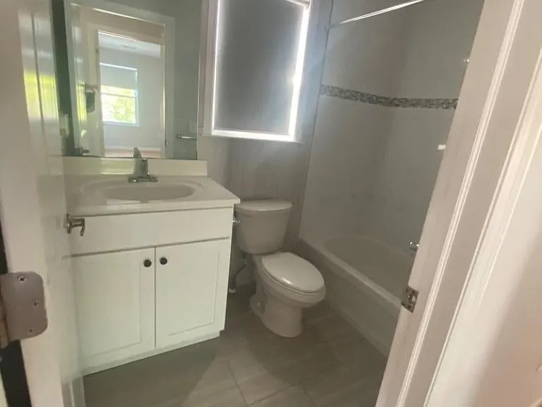710 Court St — Photo 11