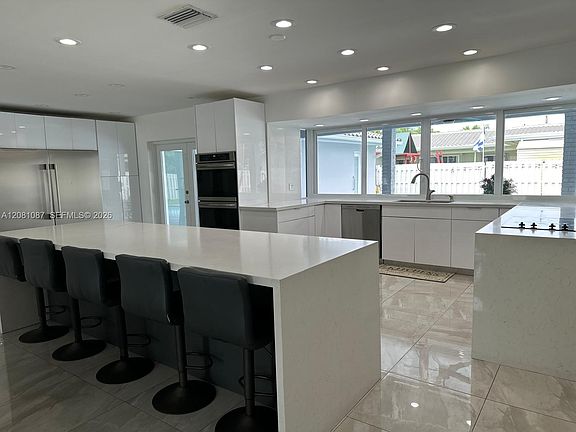 5th image of 3750 N 54th Ave