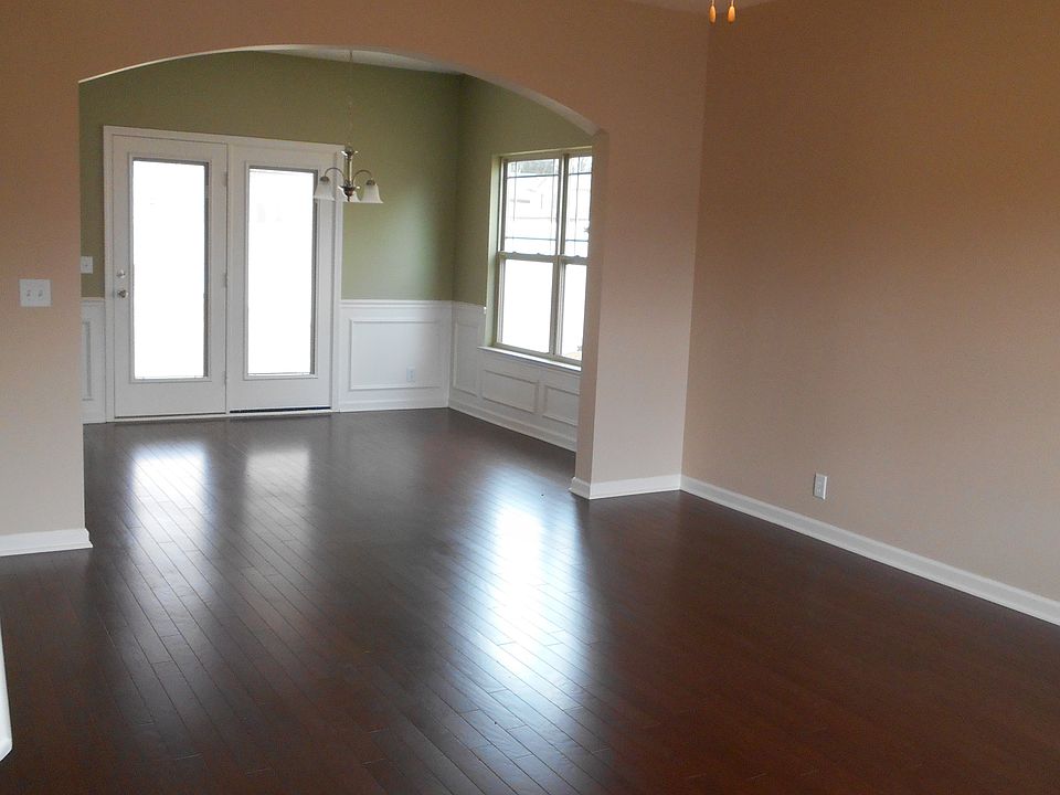 2nd image of 2410 Salem Glen Xing