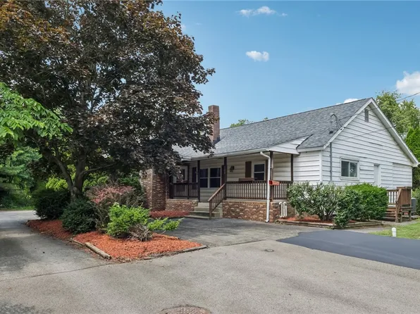 168 Debernardo Ln, Hillsville, PA 16132