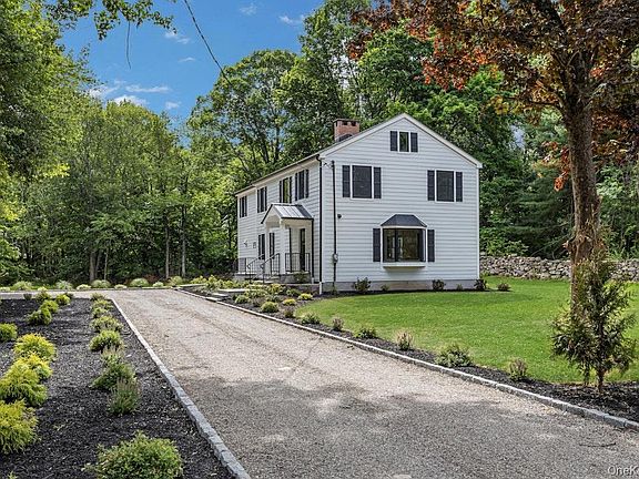 4th image of 676 Hardscrabble Road