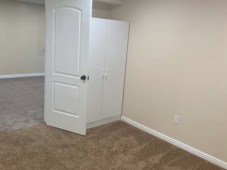 9902 S Sego Lily Dr E — Photo 14
