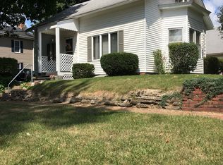 403 N 3rd St, Monmouth, IL 61462