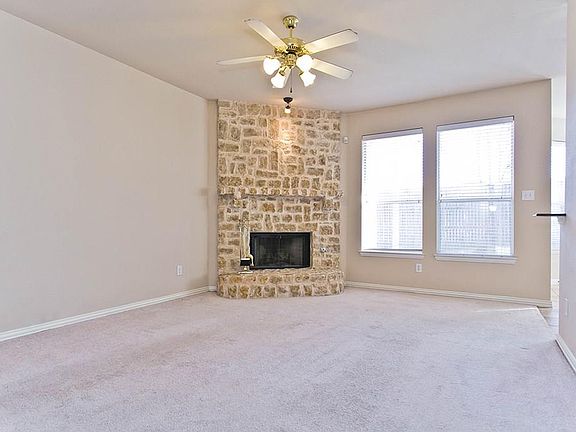 4th image of 6904 Shore Breeze Ct