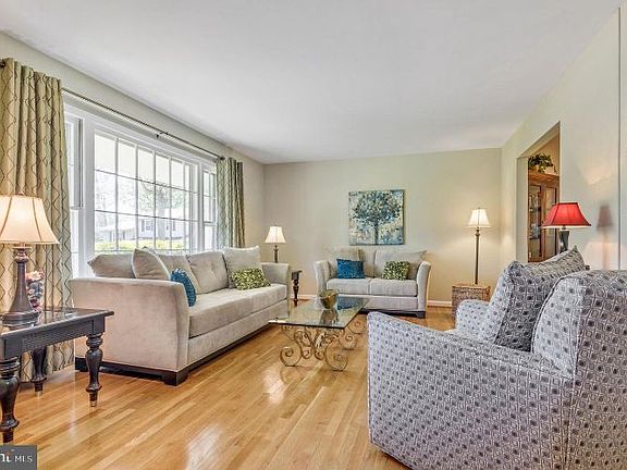 5th image of 4909 Baffin Bay Ln