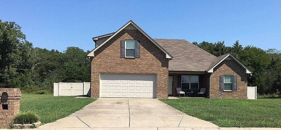 2nd image of 2609 Decatur Ln
