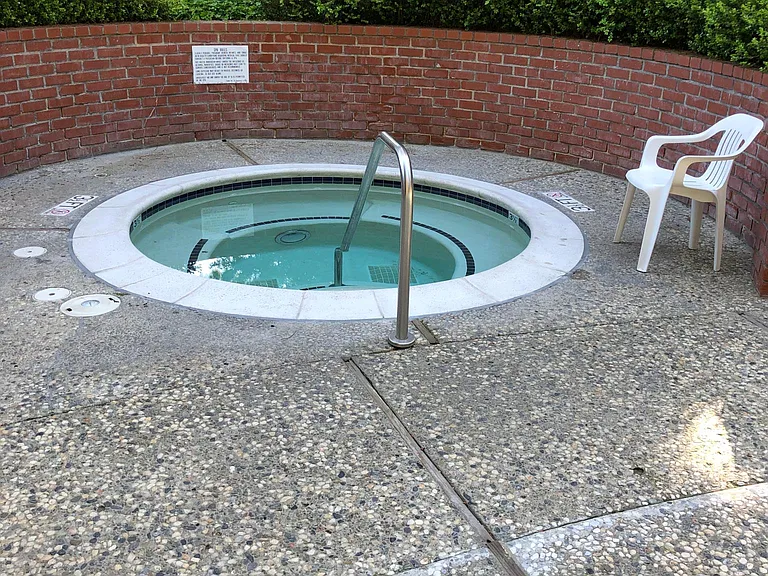 505 Cypress Point Dr #173 — Photo 13