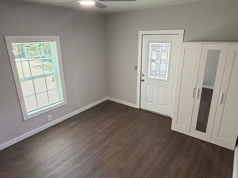231 Elm St — Photo 14
