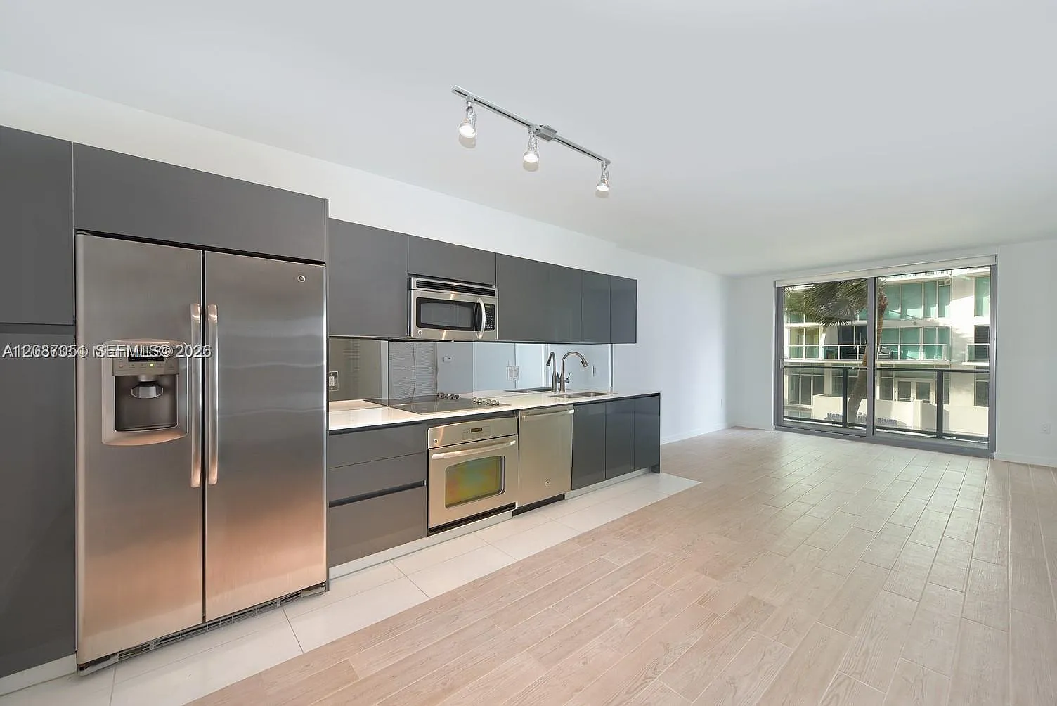 1 bed, 710 sqft, $406 — Photo 2