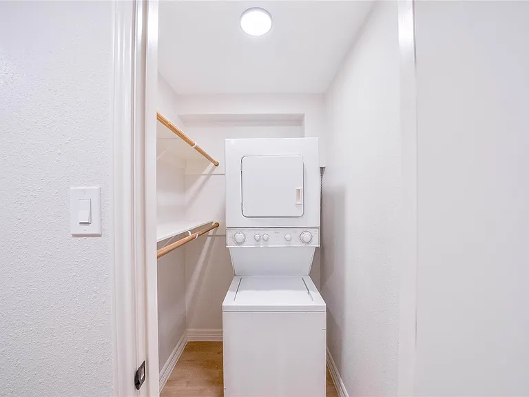 2703 Mason St #1BD — Photo 11