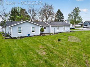 2264 Crane Rd, Fenton, MI 48430