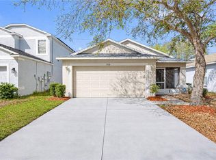 7924 Carriage Pointe Dr, Gibsonton, FL 33534