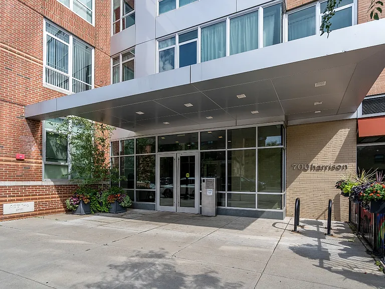 700 Harrison Ave #305 — Photo 32