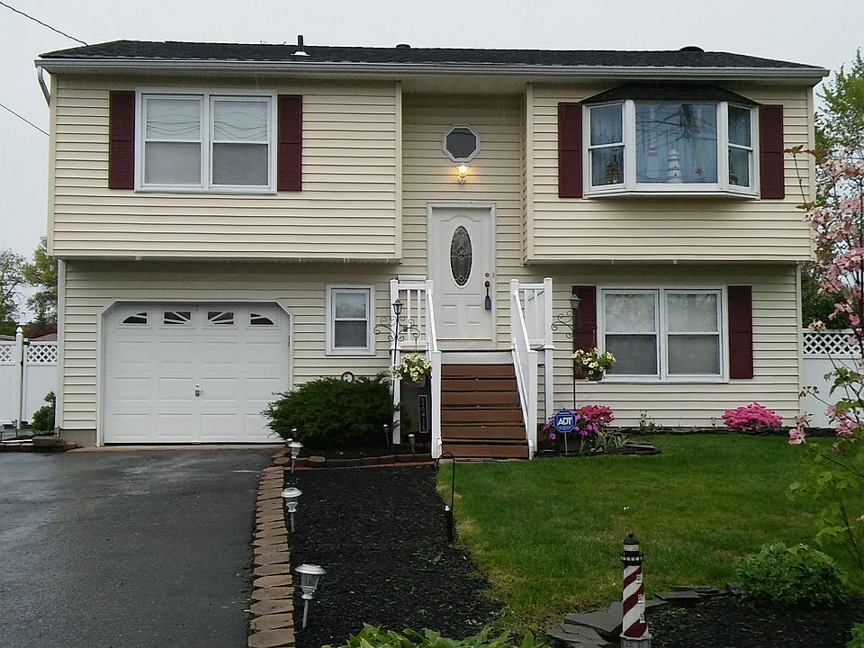 Inside pictures to follow