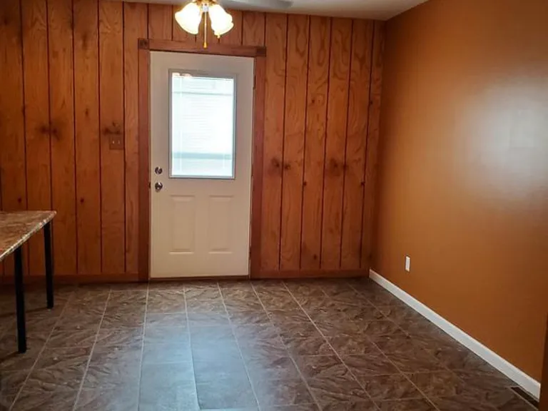 305 Raymond Dr #B — Photo 5