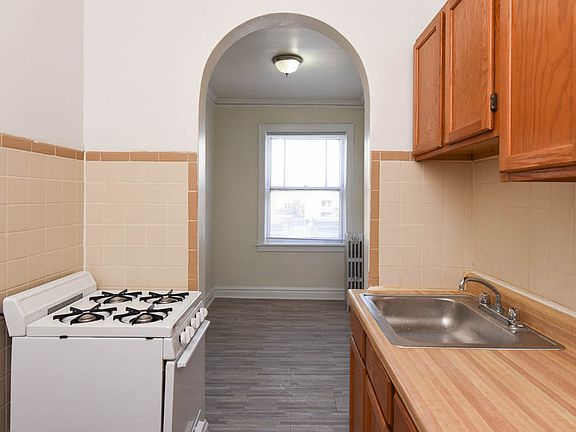 4th image of 4654 N Elston Ave #2B
