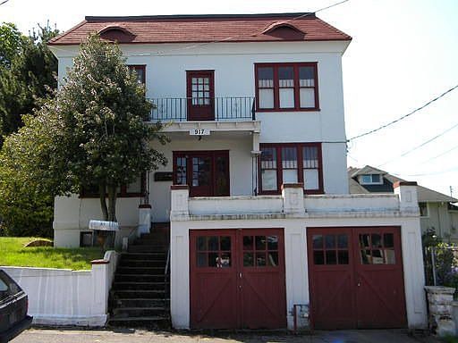 1st image of 917 Highland Ave APT 2