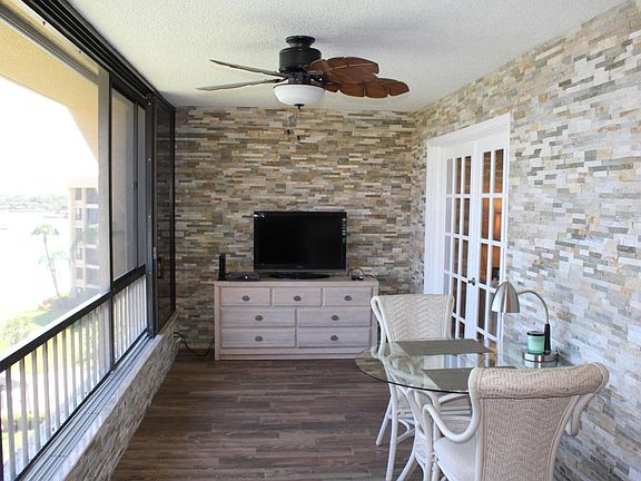 4th image of 1648 Jupiter Cove Dr APT 611B