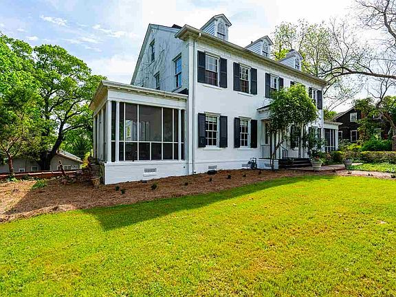 5th image of 148 Oak Haven Ave
