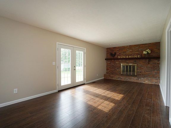 5th image of 5628 Wild Rose Ln
