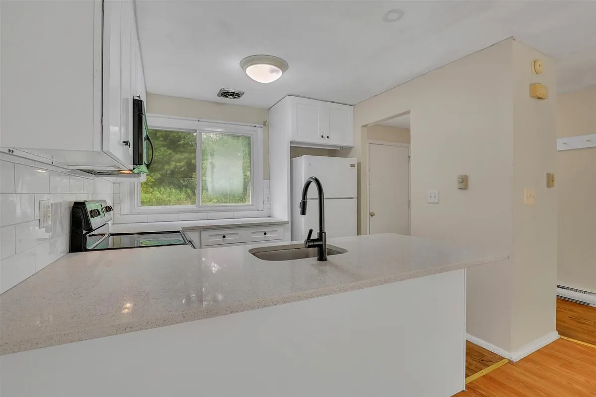 201c Baxter Road — Photo 3