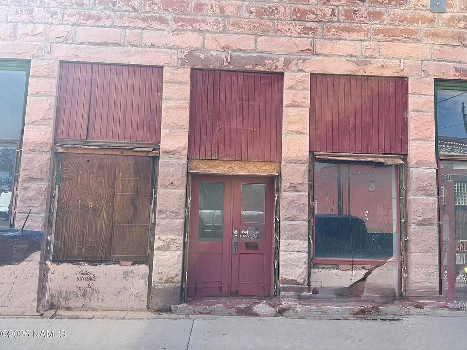 1st image of 109 N Kinsley Ave