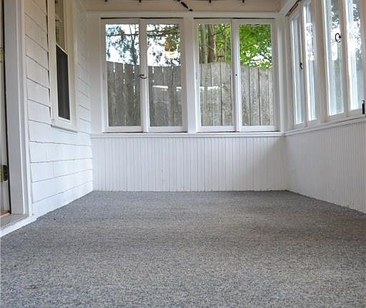 3rd image of 405 Orchard St