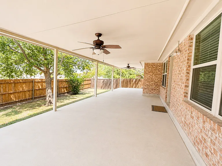 113 Ellicott Dr — Photo 15