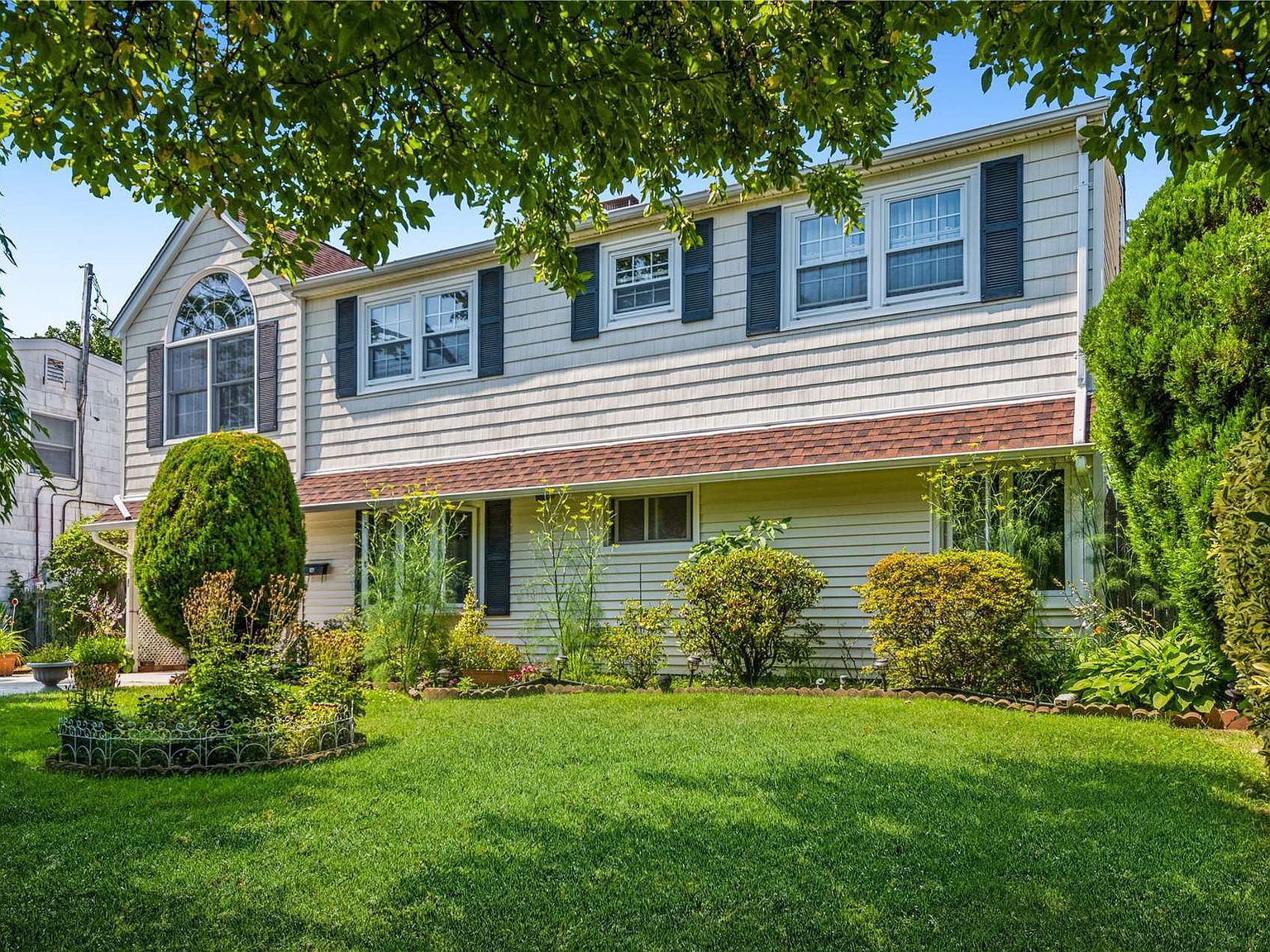 25 Eagle Lane, Levittown, NY 11756 Zillow