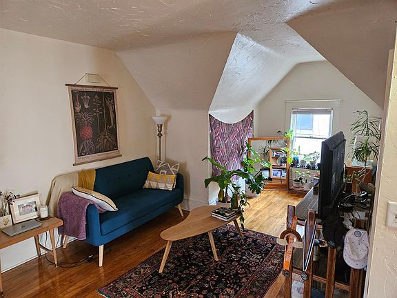 4th image of 2311 Bryant Ave S APT 3