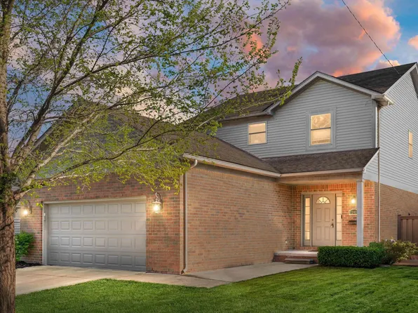 22428 Lanse St, Saint Clair Shores, MI 48081