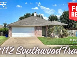 2112 Southwood Trl, Grand Prairie, TX 75052