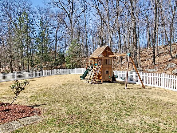 21 Bayberry Hill Road