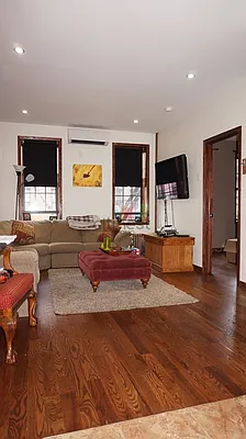Rented by Citi Nest Group LLC | media 17